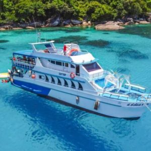 Phi Phi Island Full Day Tour by Big Boat