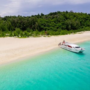 Phi Phi Island Day Tour by Catamaran Speed Boat
